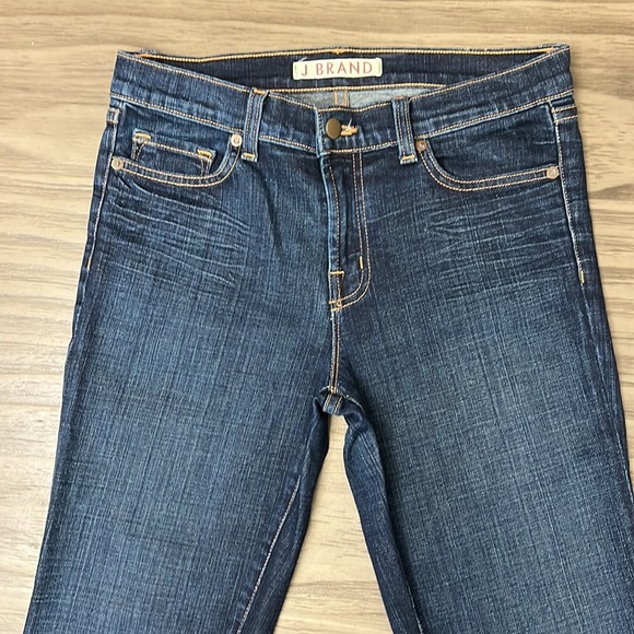J BRAND BOOTCUT MID RISE DARKWASH DENIM 28 - Picture 3 of 16